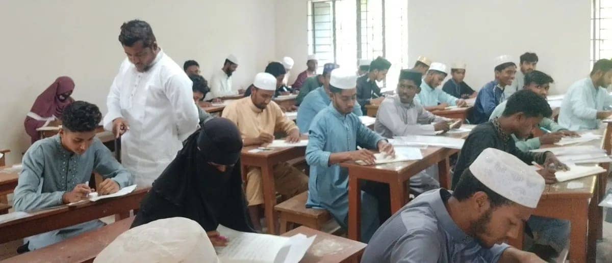 এসএসসি ও সমমানের পরীক্ষা নবম দিনে: তিন বিভাগে গুরুত্বপূর্ণ বিষয়